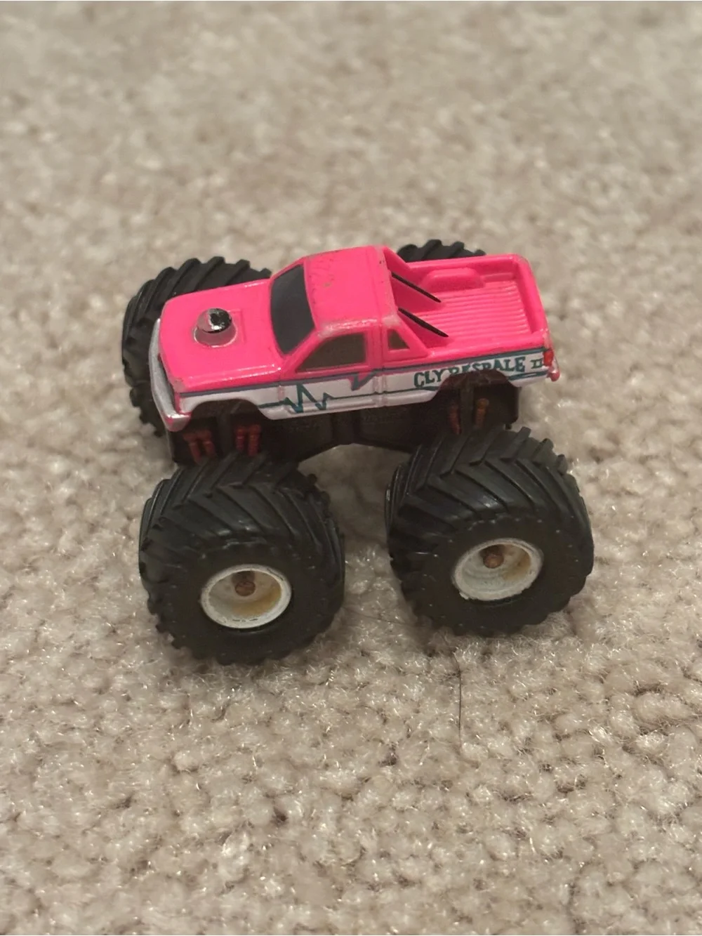 Vintage Galoob Micro Machines Clydesdale II Mini Pink Monster Truck Tuff Trax
